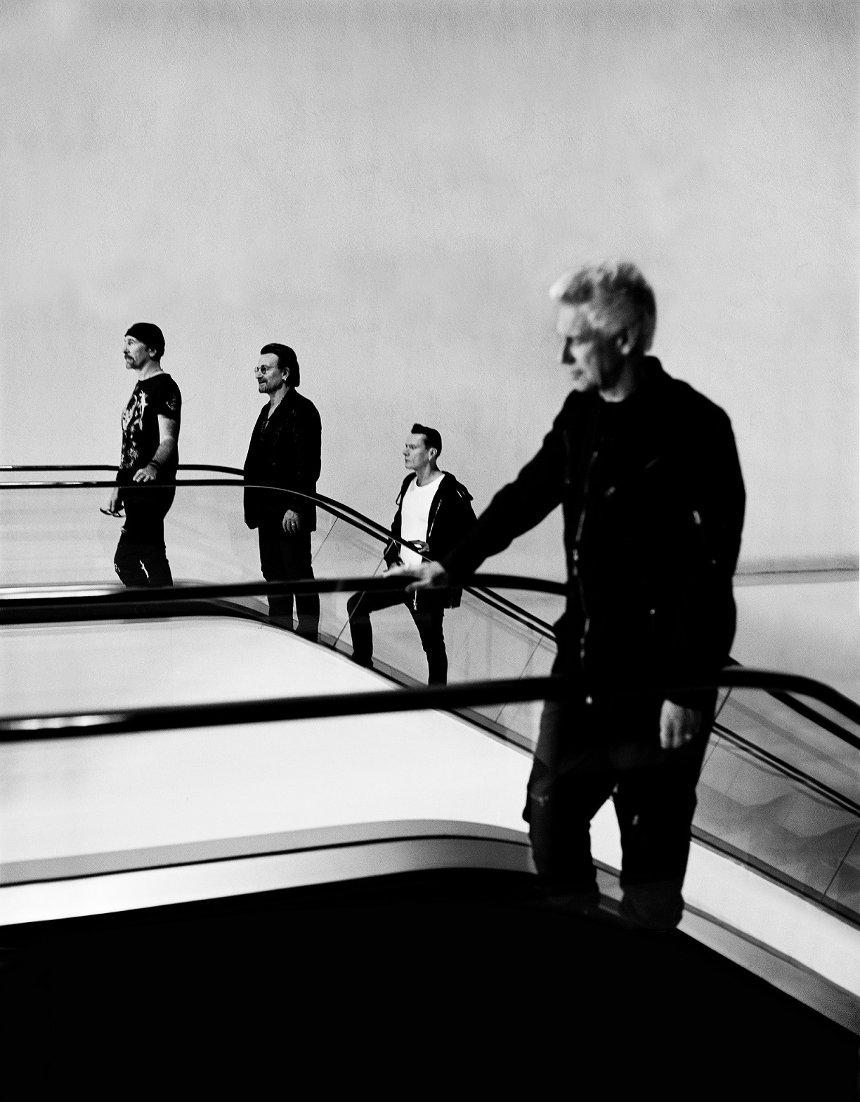 U2来日公演目前の本日新曲がリリース！！